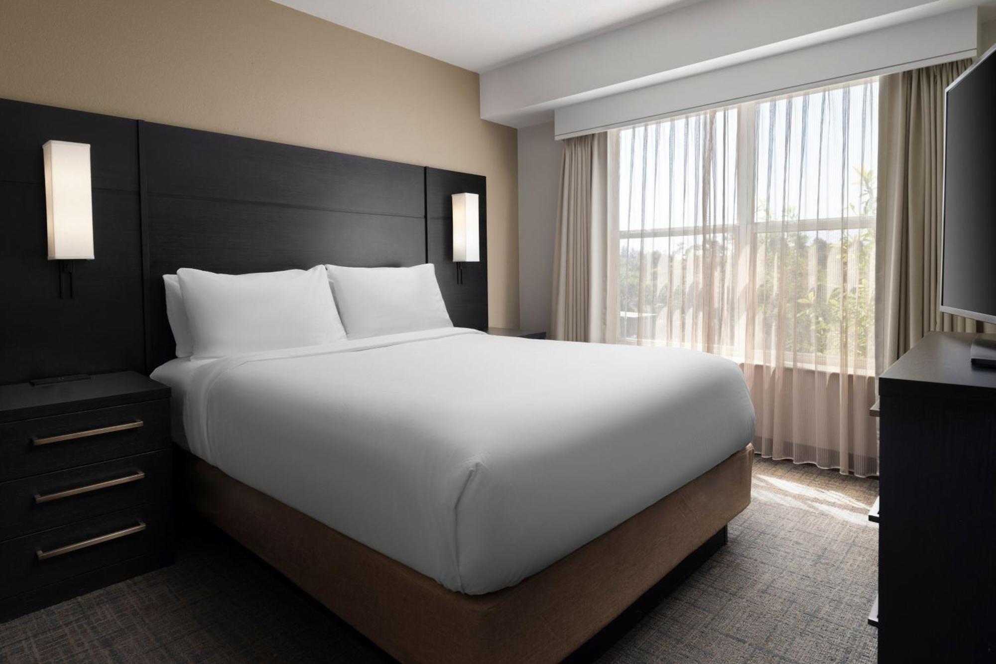 Residence Inn By Marriott Stockton Bagian luar foto