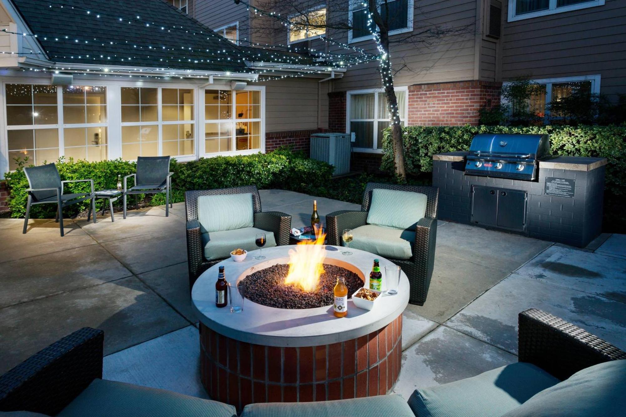 Residence Inn By Marriott Stockton Bagian luar foto