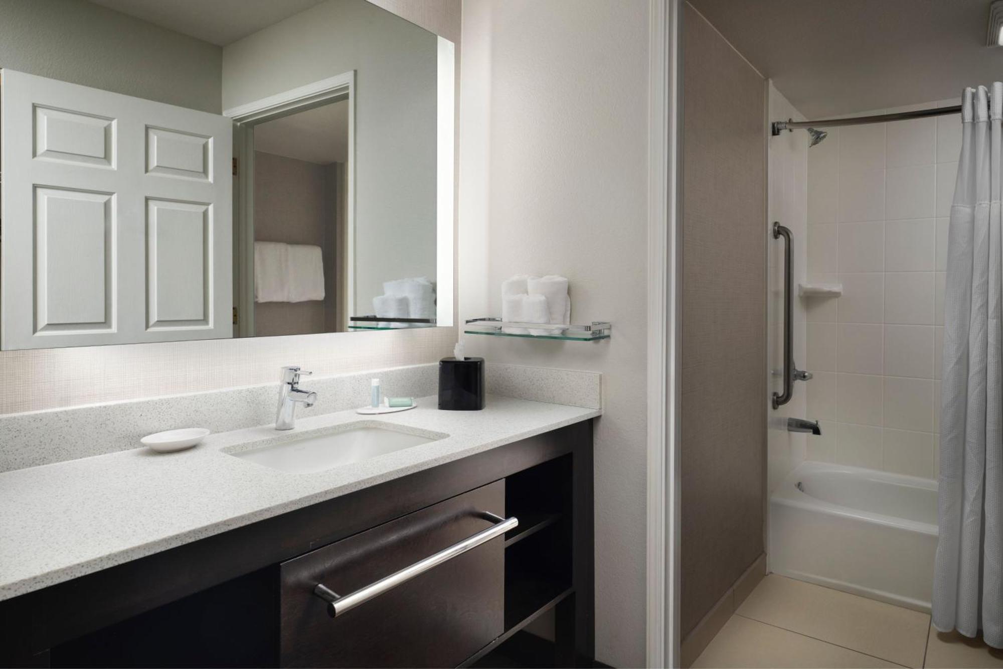 Residence Inn By Marriott Stockton Bagian luar foto