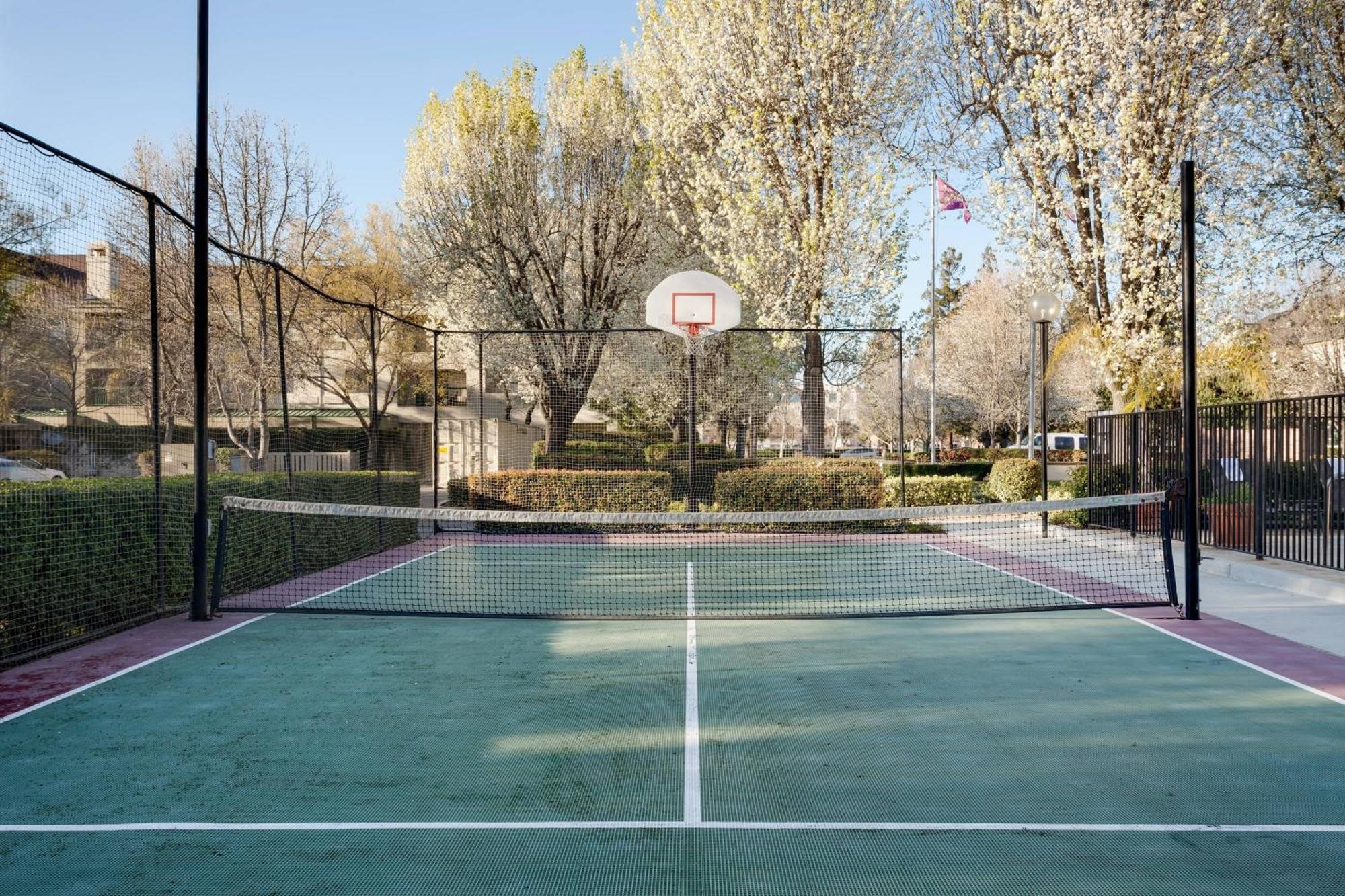 Residence Inn By Marriott Stockton Bagian luar foto