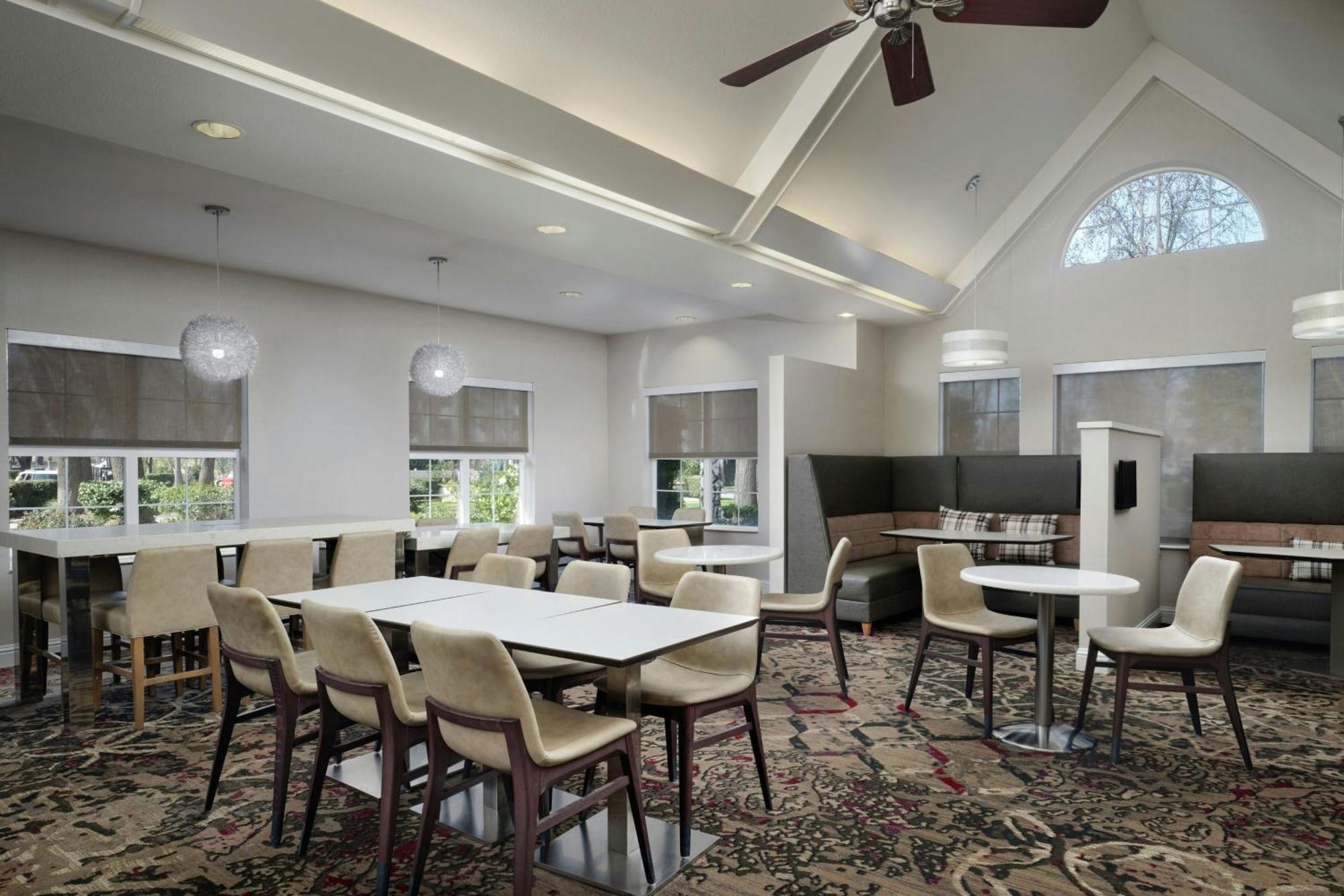 Residence Inn By Marriott Stockton Bagian luar foto